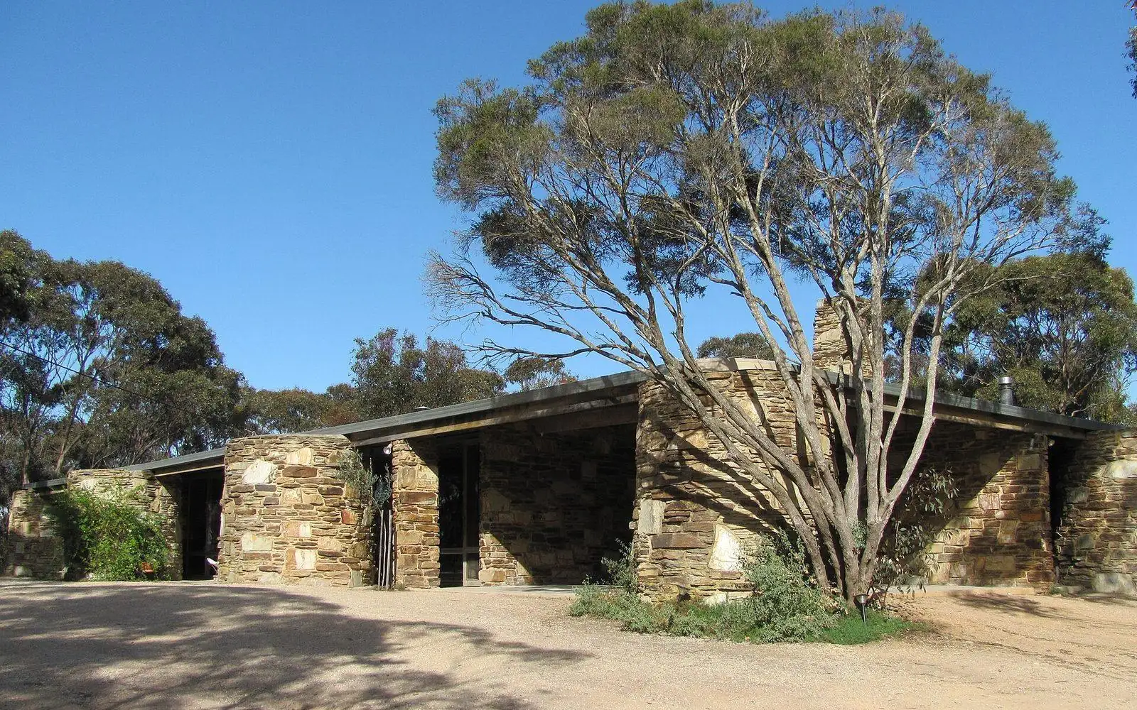 Australian residential architecture ready for settlement